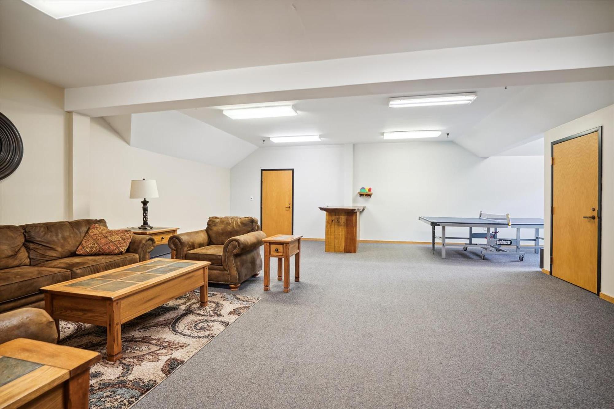 Amazing View, Location, Back Trails, Sports Center, Pool Highridge B4 Highridge