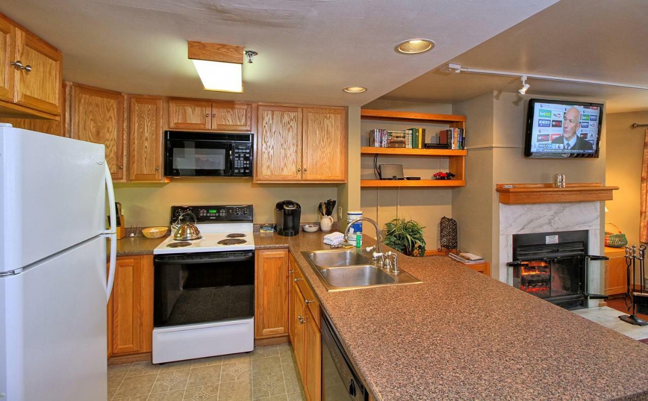 Amazing View, Location, Back Trails, Sports Center, Pool Highridge B4 Highridge * Killington